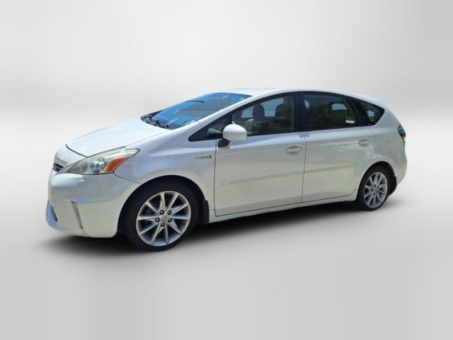 2013 Toyota Prius v Five