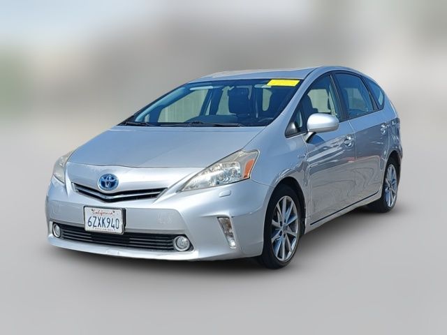2013 Toyota Prius v Five