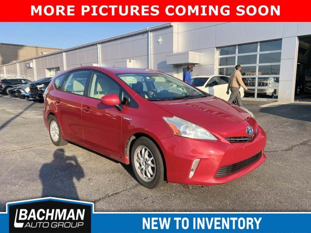 2013 Toyota Prius v Five