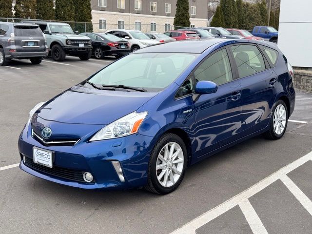 2013 Toyota Prius v Five