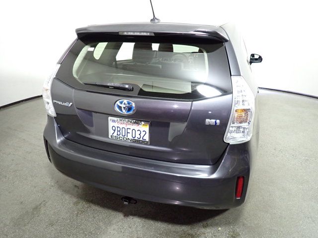 2013 Toyota Prius v Three