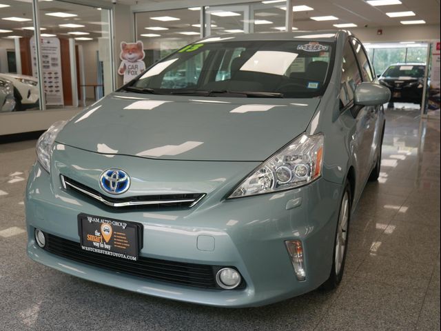 2013 Toyota Prius v Five