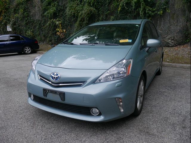 2013 Toyota Prius v Five