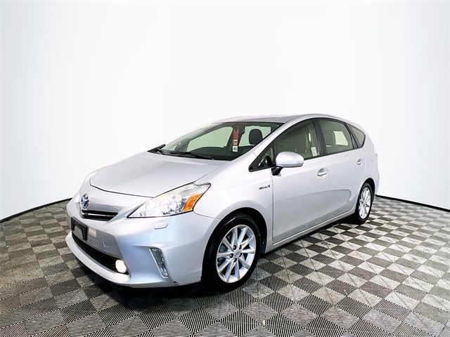 2013 Toyota Prius v Five