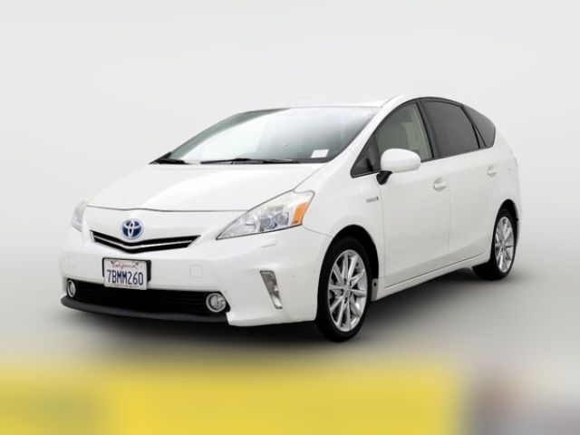 2013 Toyota Prius v Five