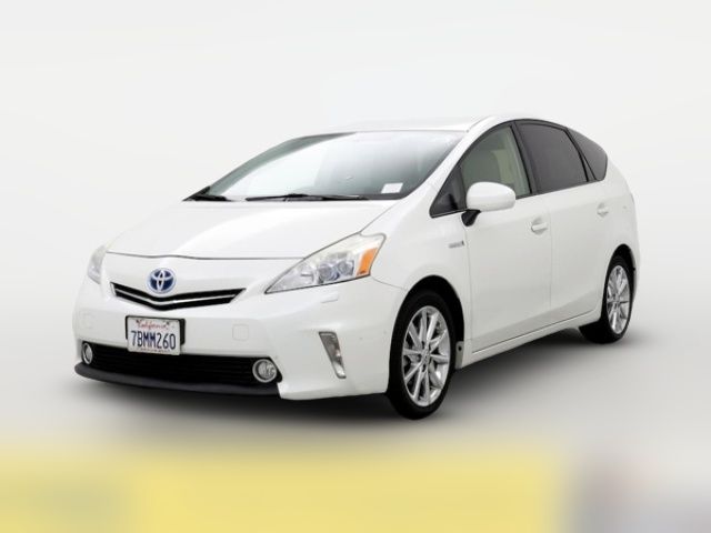 2013 Toyota Prius v Five