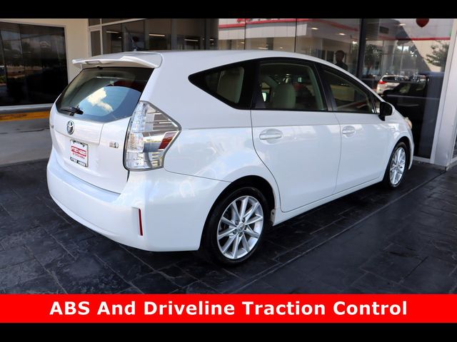 2013 Toyota Prius v Five