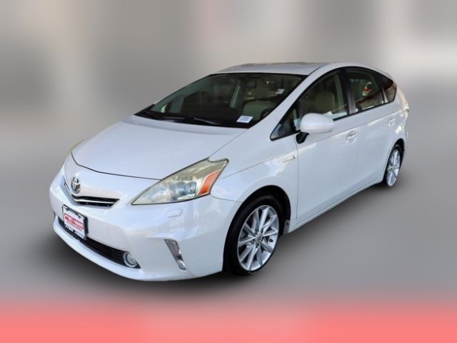 2013 Toyota Prius v Five