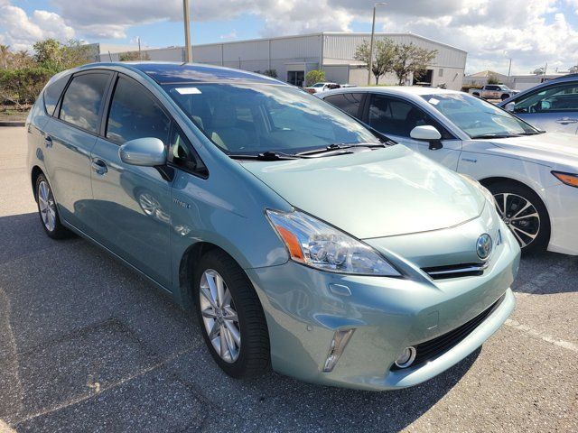 2013 Toyota Prius v Five