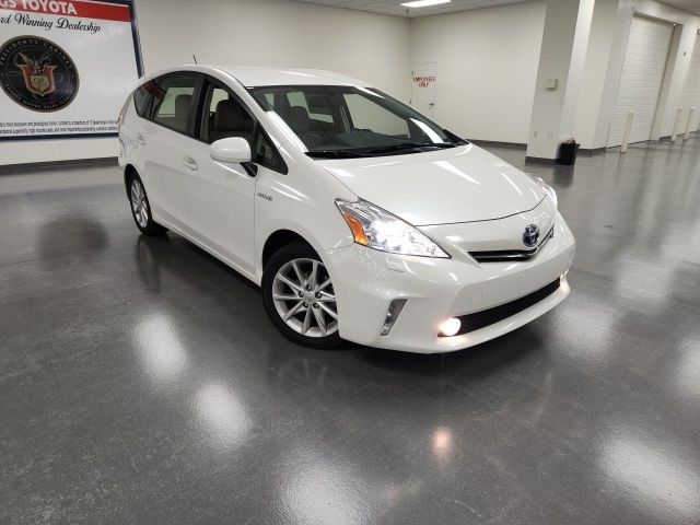 2013 Toyota Prius v Five