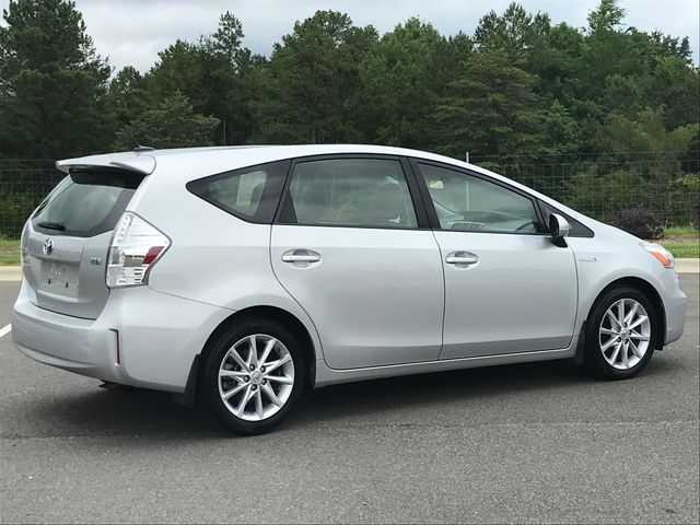2013 Toyota Prius v Five