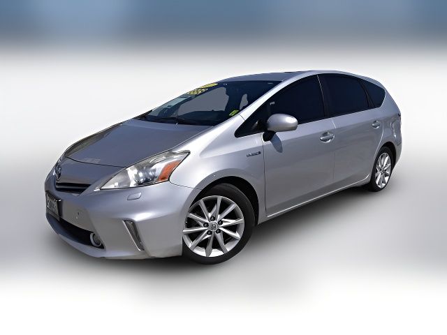 2013 Toyota Prius v Five