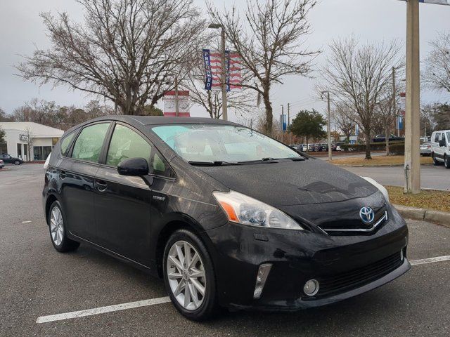 2013 Toyota Prius v Five