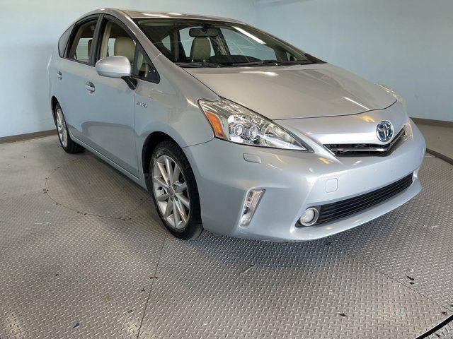 2013 Toyota Prius v Five