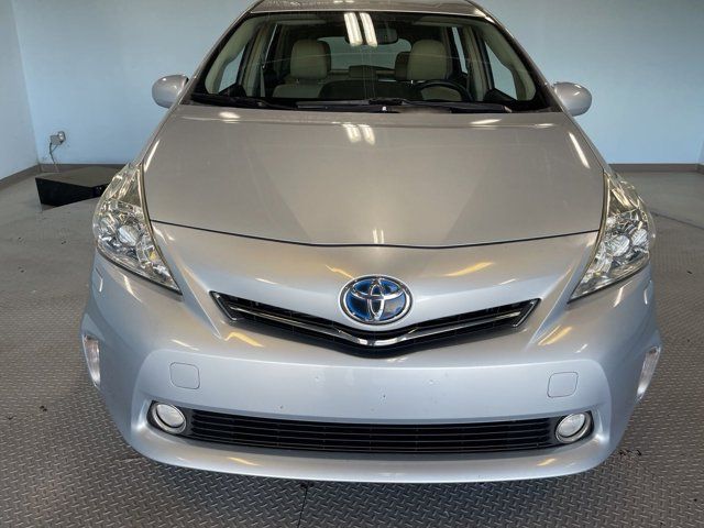 2013 Toyota Prius v Five