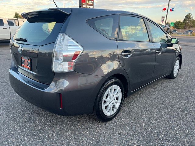 2013 Toyota Prius v Five