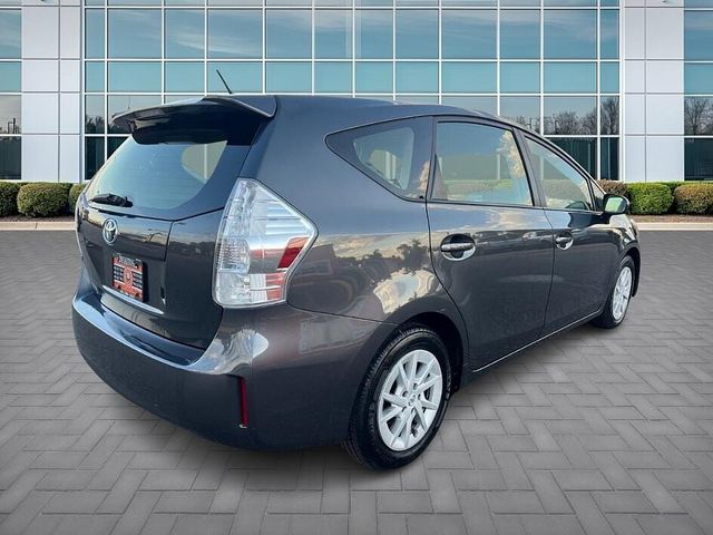 2013 Toyota Prius v Five