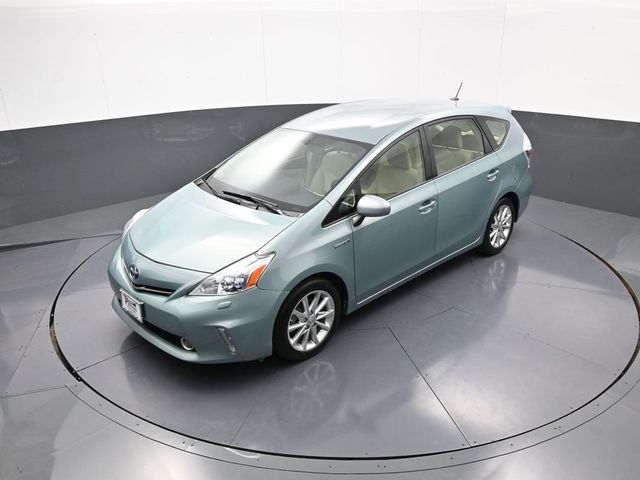 2013 Toyota Prius v Five
