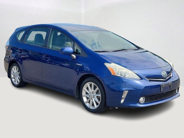 2013 Toyota Prius v Five