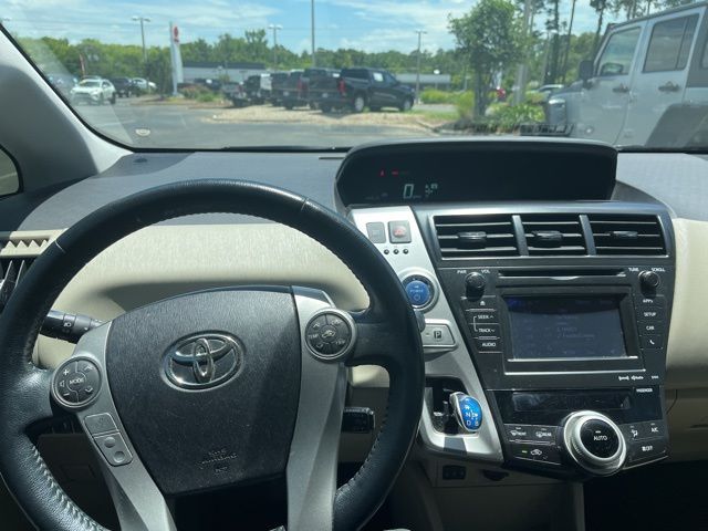2013 Toyota Prius v Five