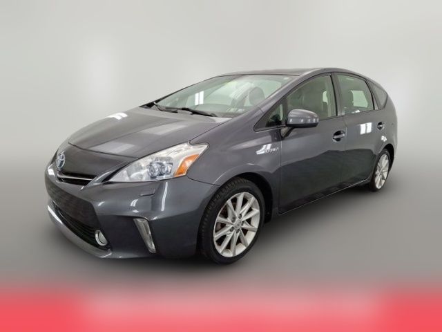 2013 Toyota Prius v Five