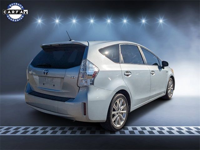 2013 Toyota Prius v Five