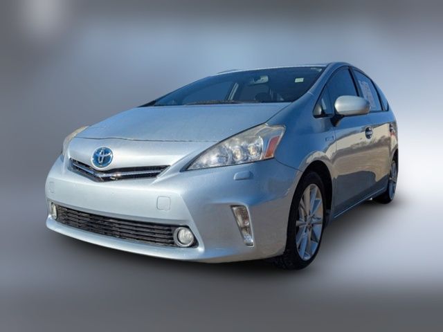 2013 Toyota Prius v Five