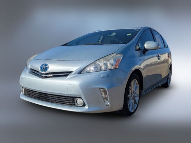 2013 Toyota Prius v Five