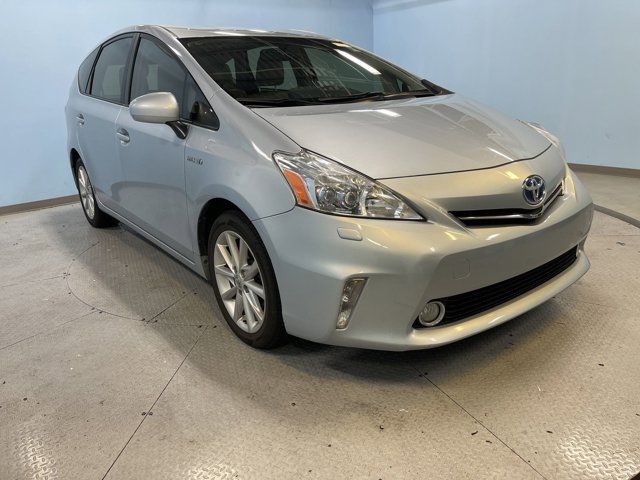 2013 Toyota Prius v Five