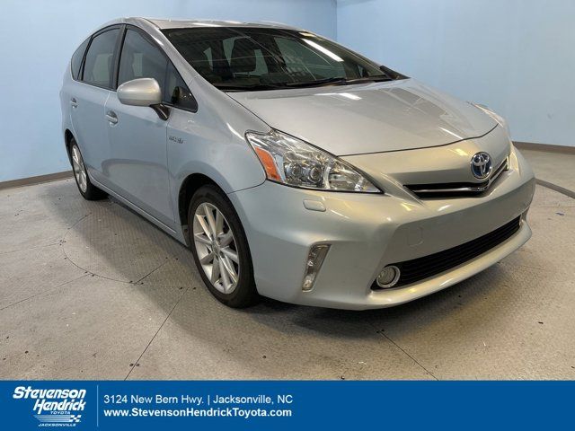 2013 Toyota Prius v Five