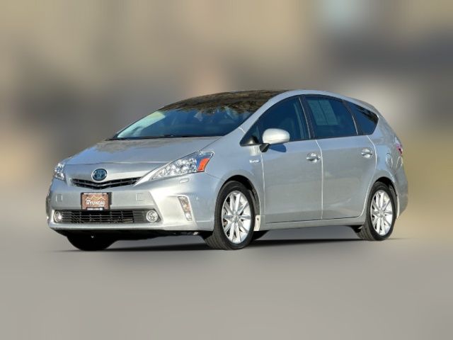 2013 Toyota Prius v Five