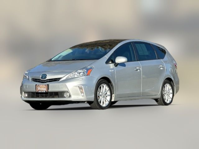 2013 Toyota Prius v Five