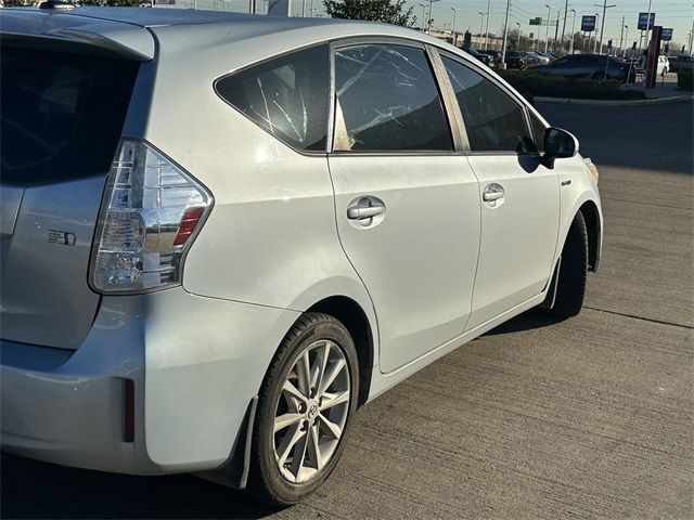 2013 Toyota Prius v Three