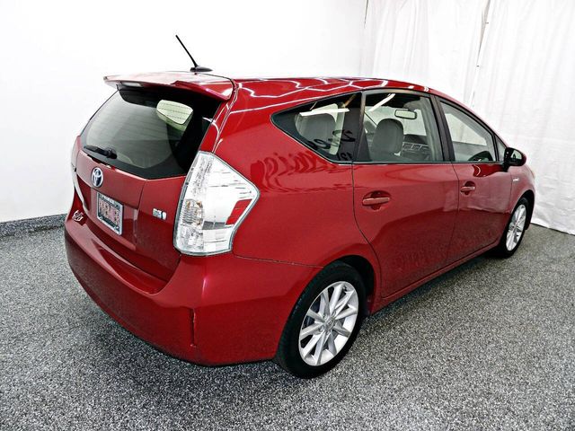 2013 Toyota Prius v Five