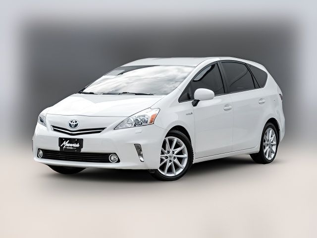 2013 Toyota Prius v Five