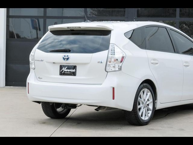 2013 Toyota Prius v Five