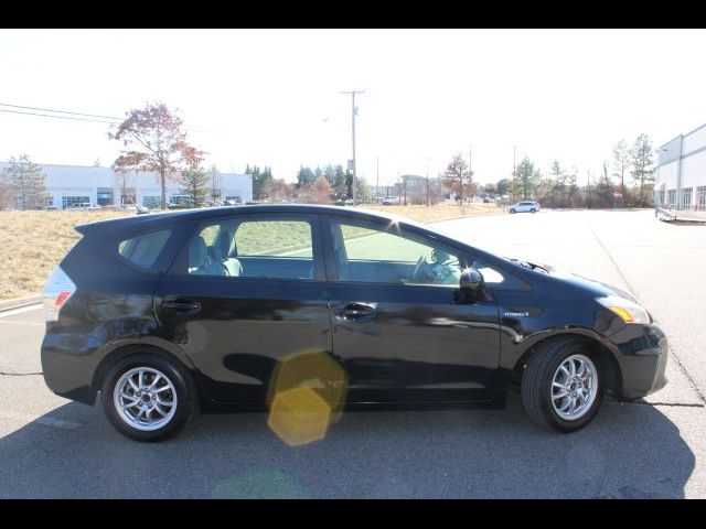 2013 Toyota Prius v Five