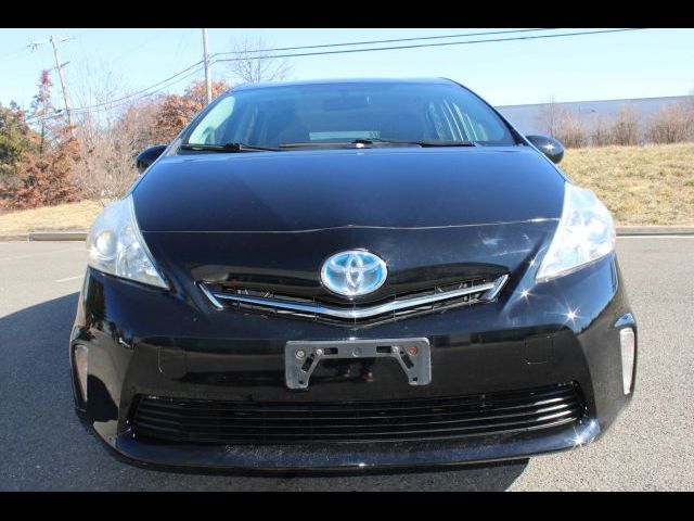 2013 Toyota Prius v Five