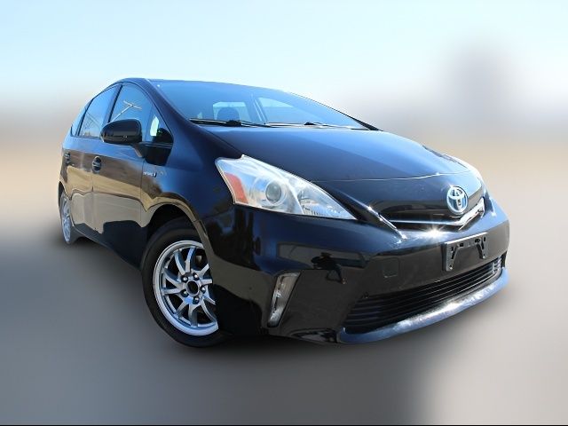 2013 Toyota Prius v Five