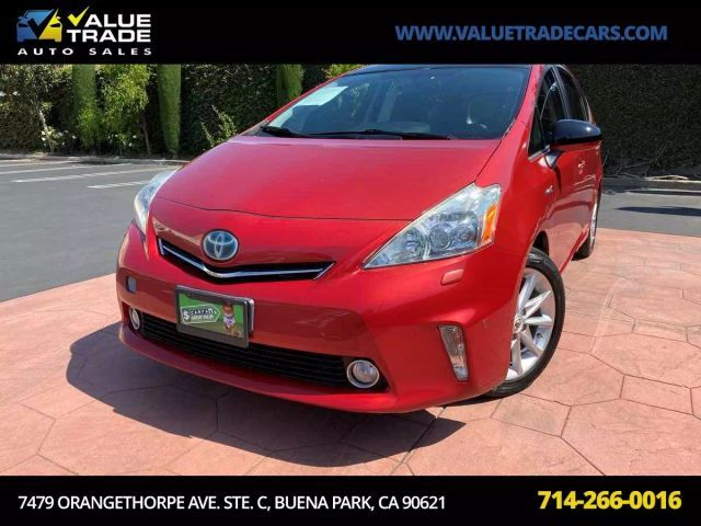 2013 Toyota Prius v Five