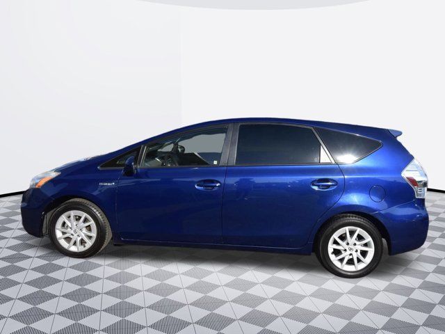 2013 Toyota Prius v Five