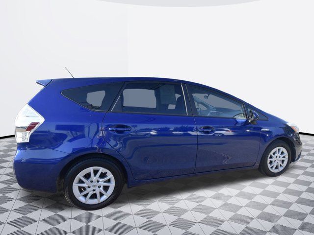 2013 Toyota Prius v Five