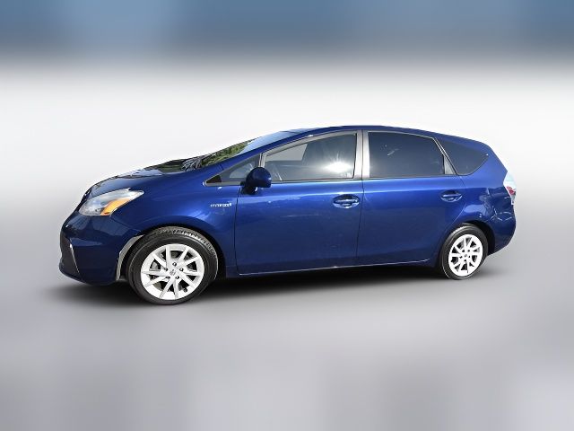 2013 Toyota Prius v Five