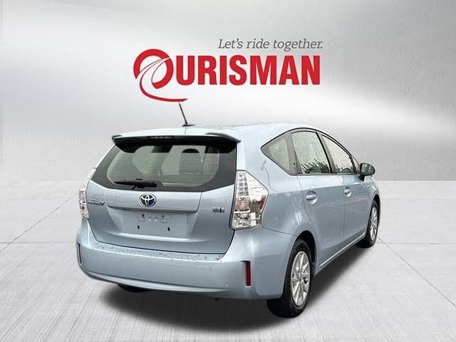 2013 Toyota Prius v Three