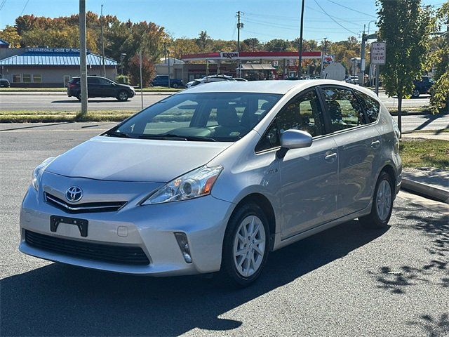 2013 Toyota Prius v Two