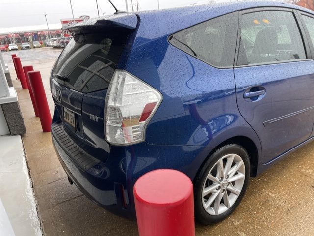 2013 Toyota Prius v Two