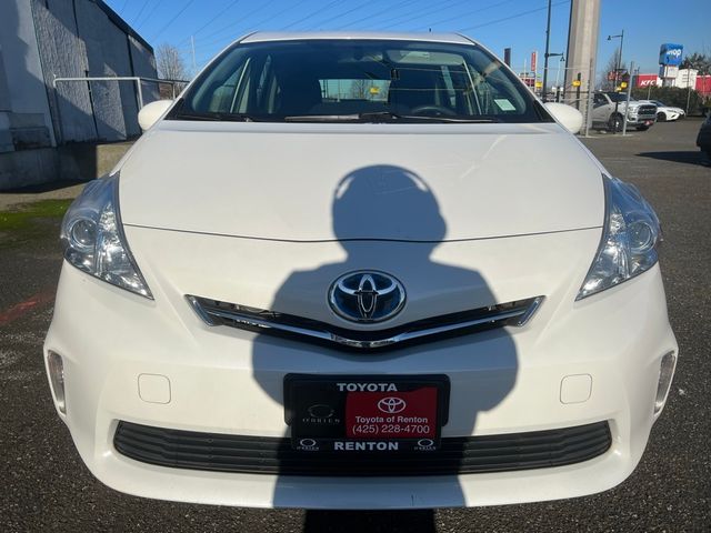 2013 Toyota Prius v Two