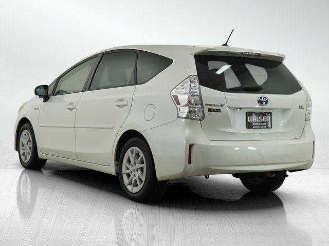 2013 Toyota Prius v Two