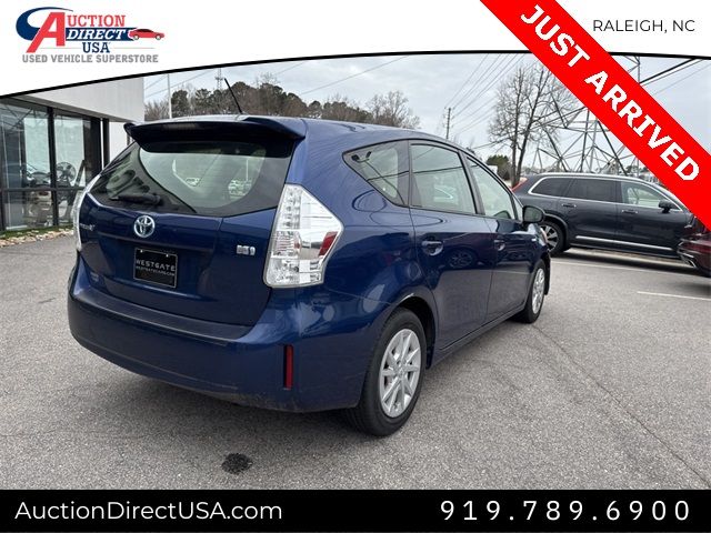 2013 Toyota Prius v Two