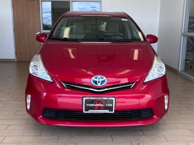 2013 Toyota Prius v Two